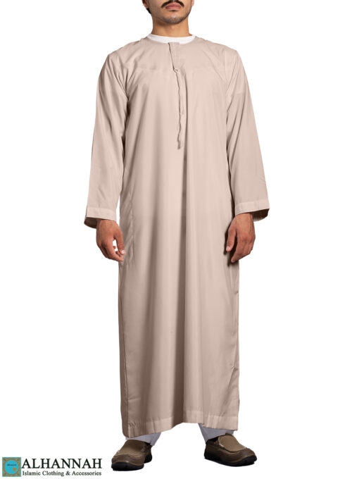 Yemeni Thobe – Tan | me892 | Alhannah Islamic Clothing