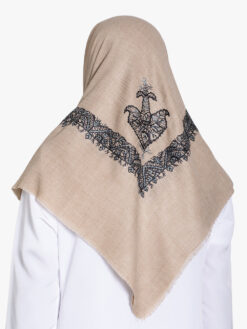 Beige Yemeni Shemagh with Gray Embroidery me1127