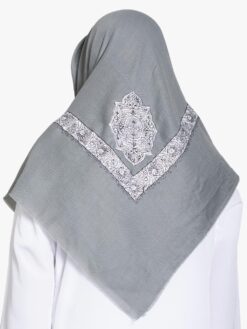 Light Gray Yemeni Shemagh with White Embroidery me1139